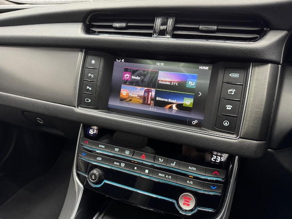 Used Jaguar XF 2016 for sale - 76240209: Photo 8