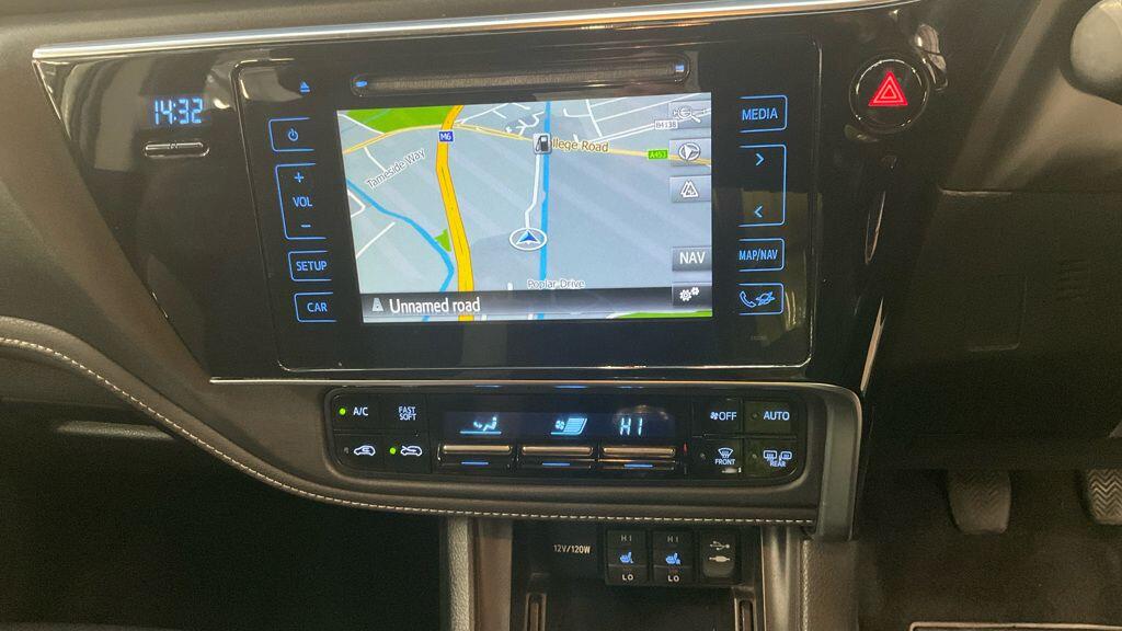 Used Toyota Auris 2016 for sale - 77081663: Photo 2