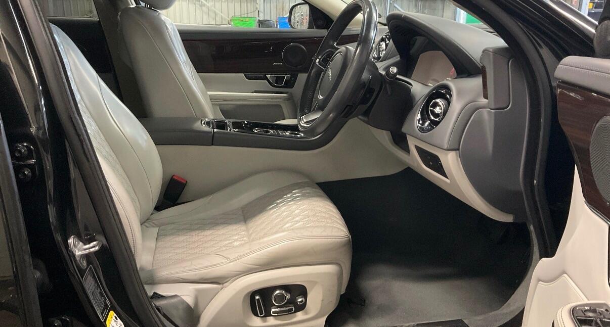 Used Jaguar XJ for sale - 78101150: Photo 2