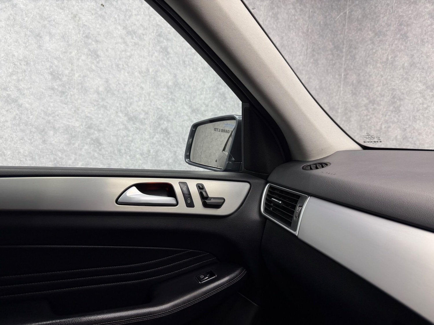 Used Mercedes-Benz M Class 2012 for sale - 77705384: Photo 6