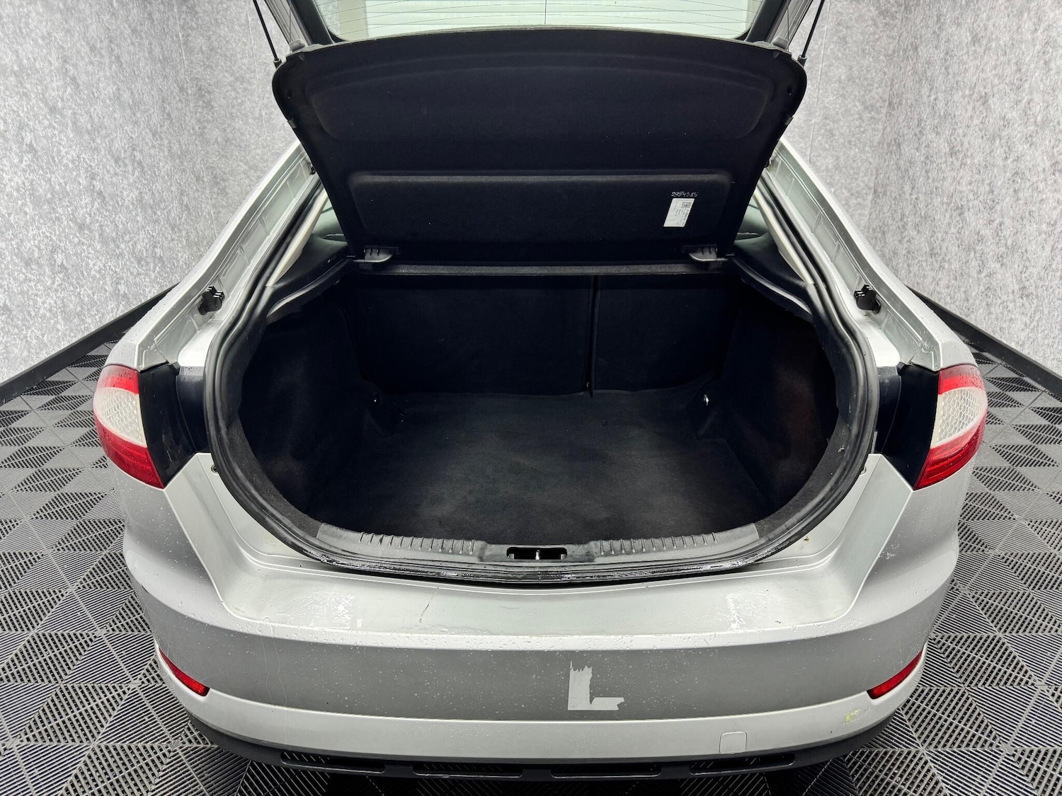 Used Ford Mondeo 2008 for sale - 76991570: Photo 25