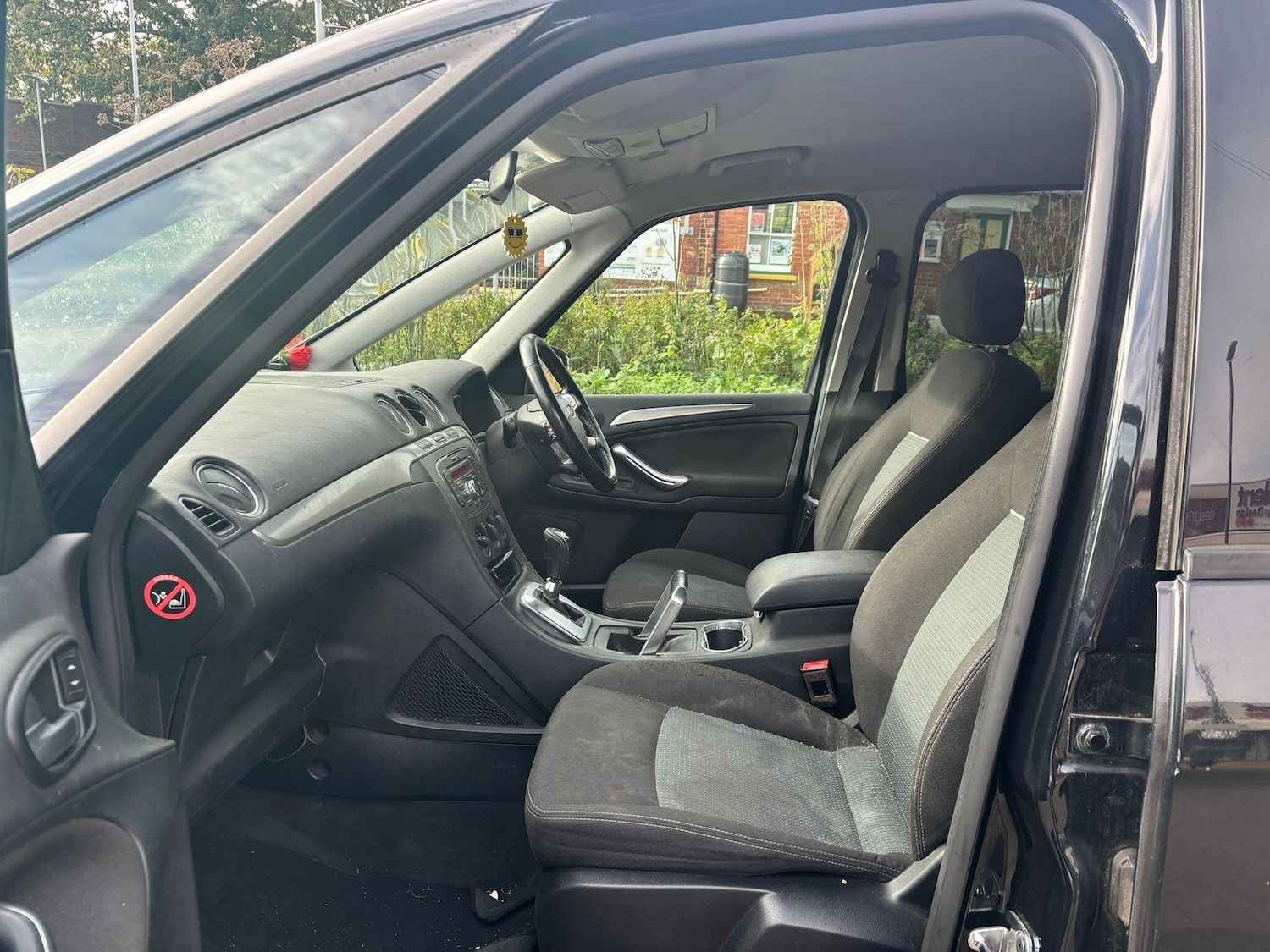 Used Ford Galaxy 2013 for sale - 76377976: Photo 3