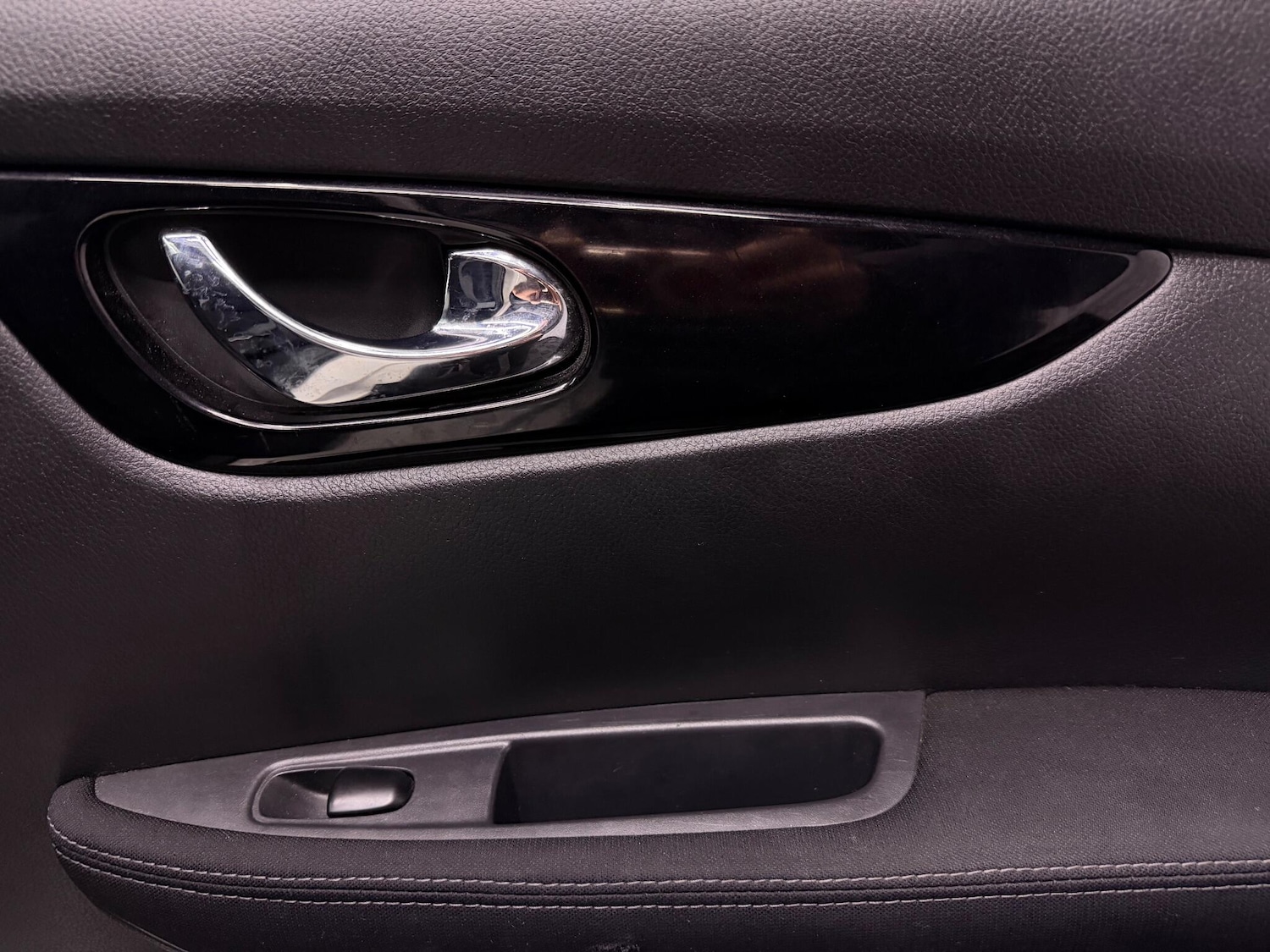 Used Nissan Qashqai 2015 for sale - 77230001: Photo 17