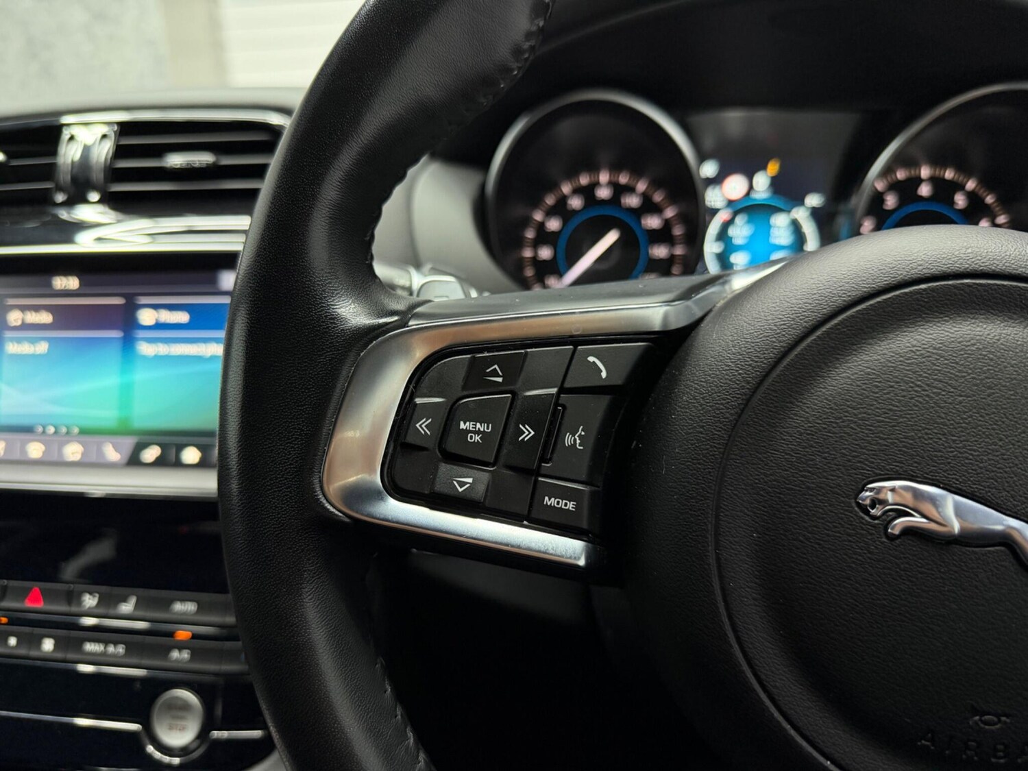 Used Jaguar F-Pace 2019 for sale - 78058394: Photo 13