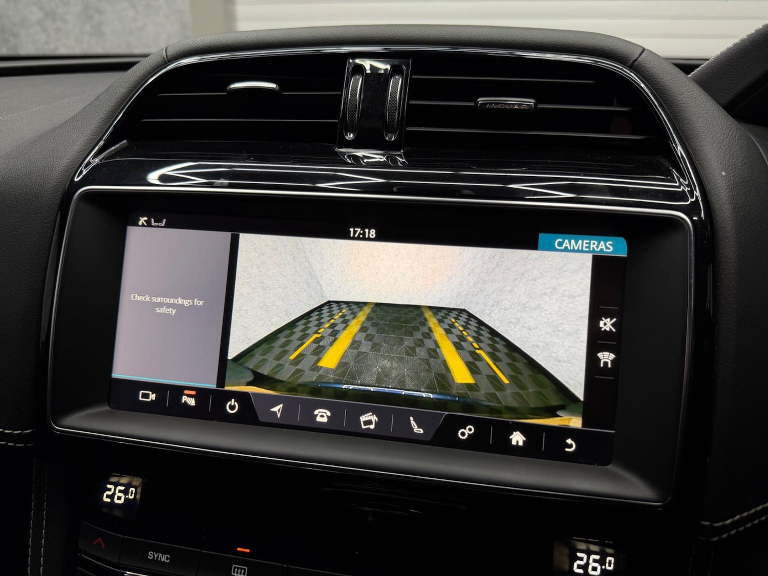 Used Jaguar F-Pace 2019 for sale - 78058394: Photo 4