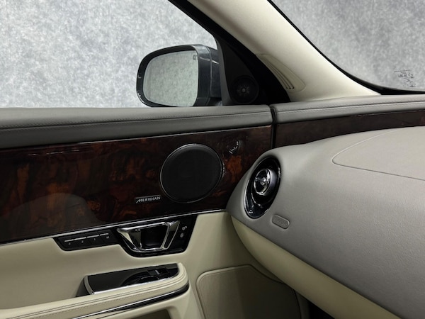 Used Jaguar XJ 2014 for sale - 76020454: Photo 18