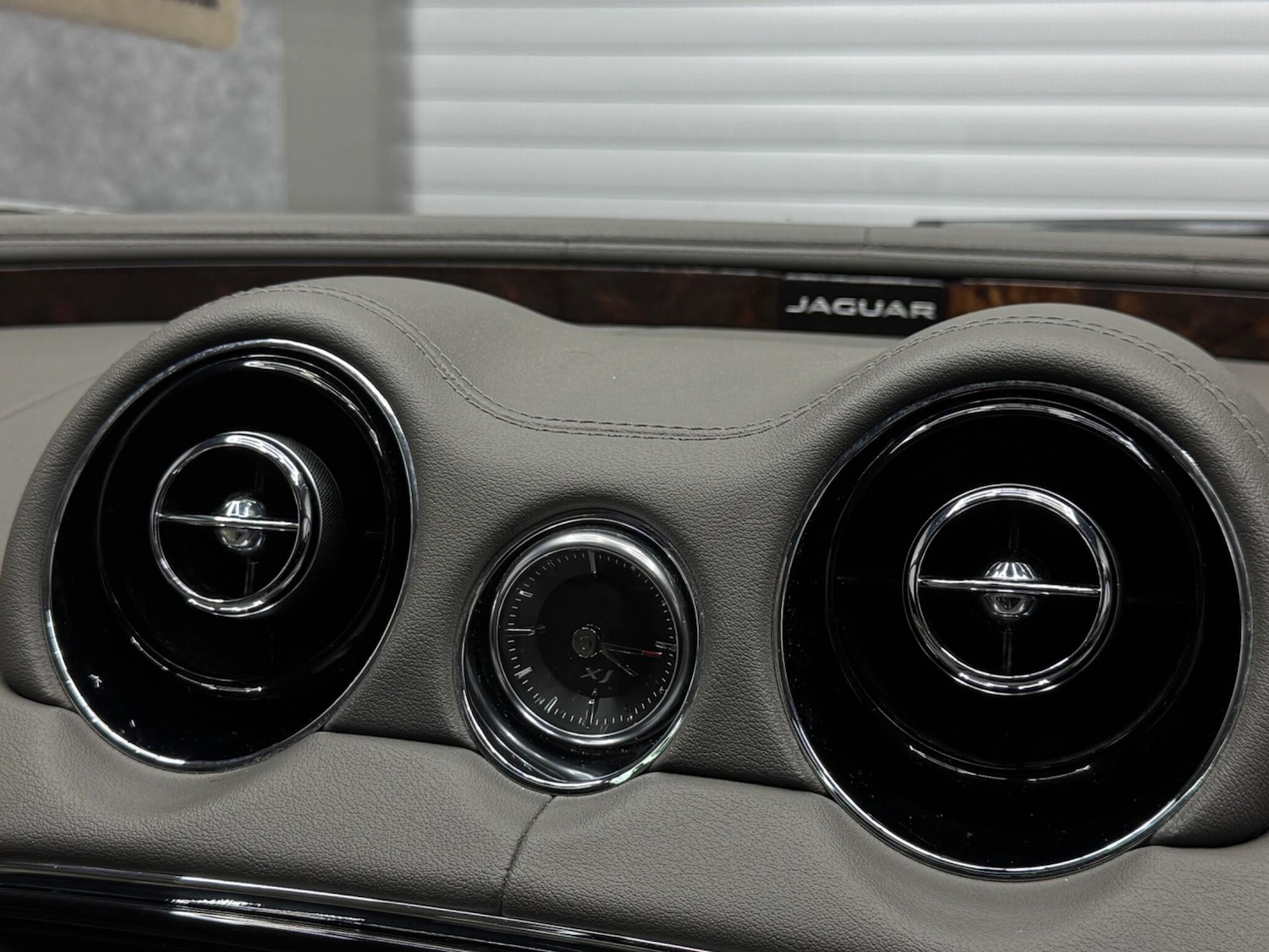 Used Jaguar XJ 2014 for sale - 76020454: Photo 22