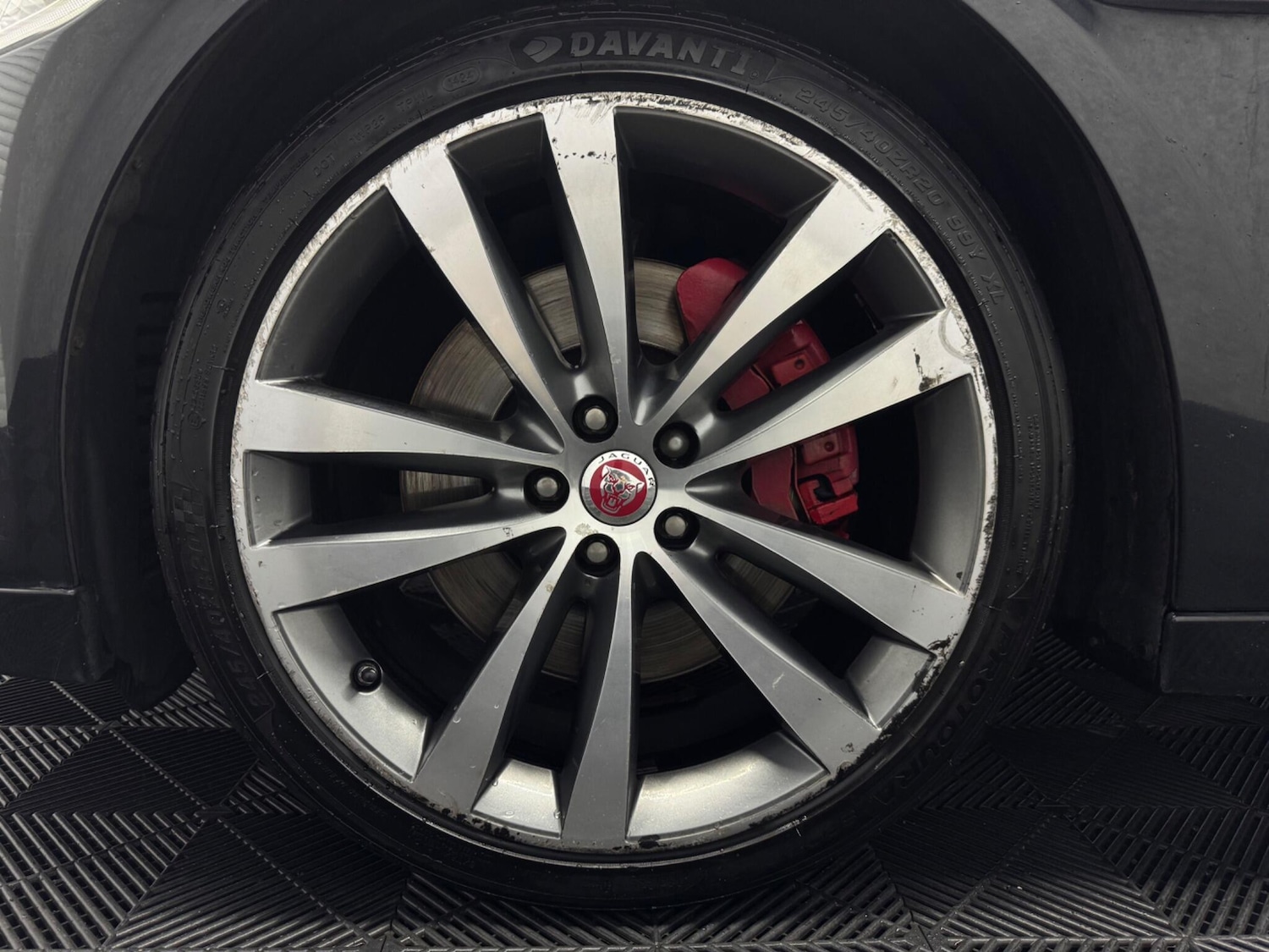 Used Jaguar XJ 2014 for sale - 76020454: Photo 32