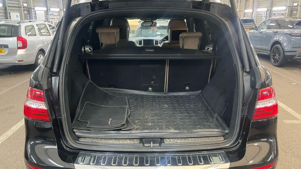 Used Mercedes-Benz M Class 2012 for sale - 76432884: Photo 12