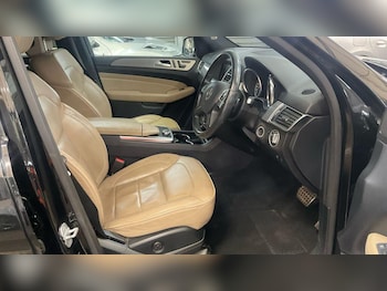 Used Mercedes-Benz M Class 2012 for sale - 76432884: Photo