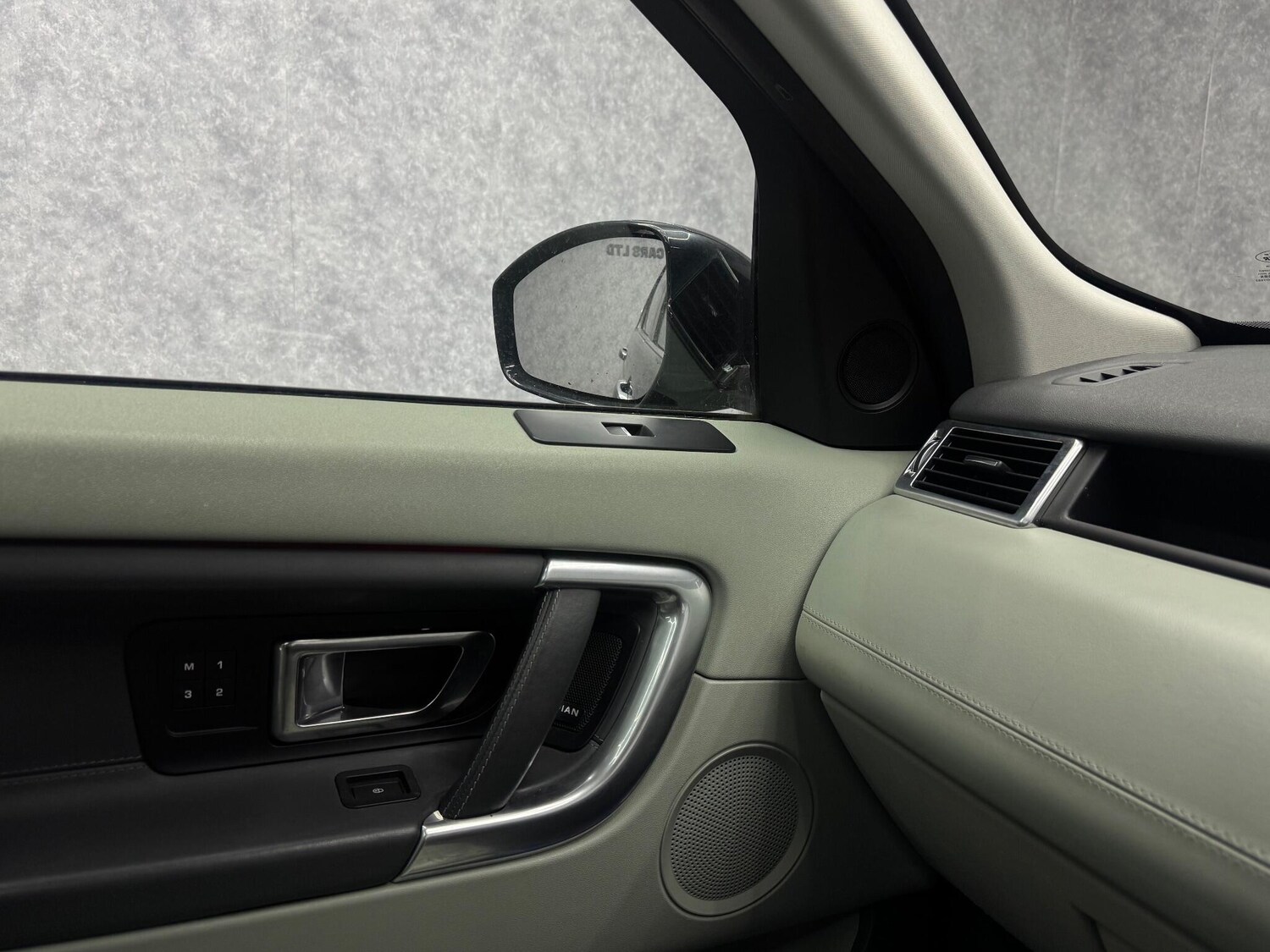 Used Land Rover Discovery Sport 2016 for sale - 76378044: Photo 20