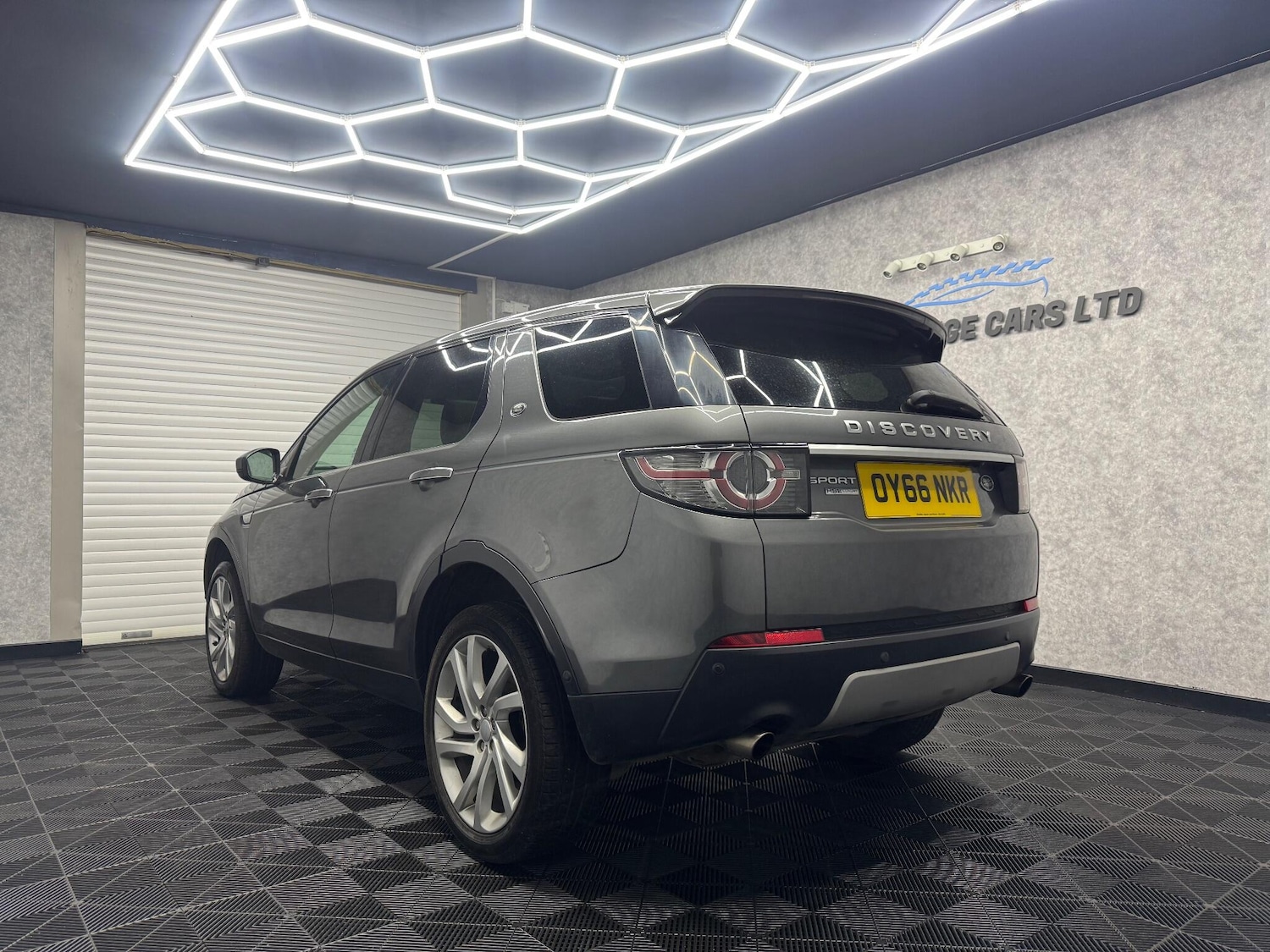 Used Land Rover Discovery Sport 2016 for sale - 76378044: Photo 28