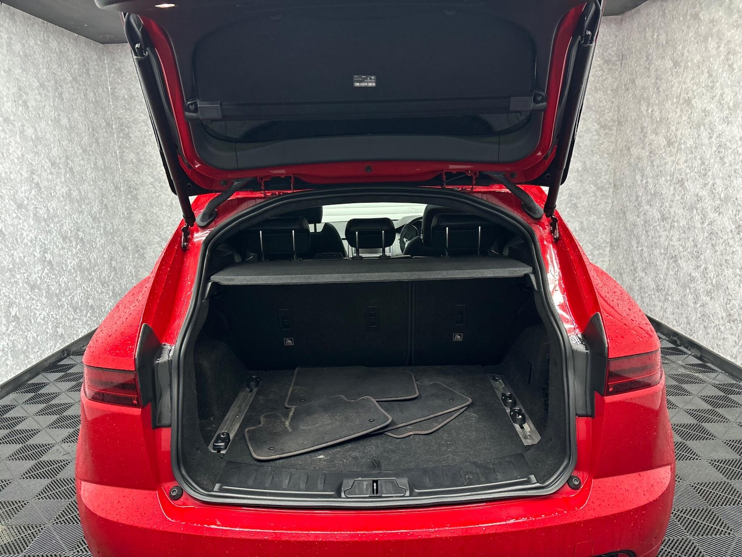 Used Jaguar E-Pace 2017 for sale - 77400724: Photo 34