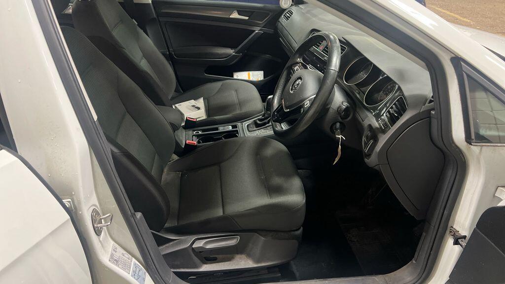 Used Volkswagen Golf 2017 for sale - 76632724: Photo 3