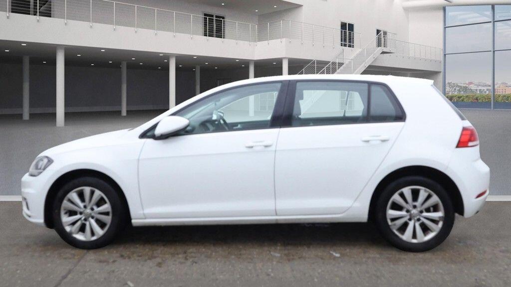 Used Volkswagen Golf 2017 for sale - 76632724: Photo 9