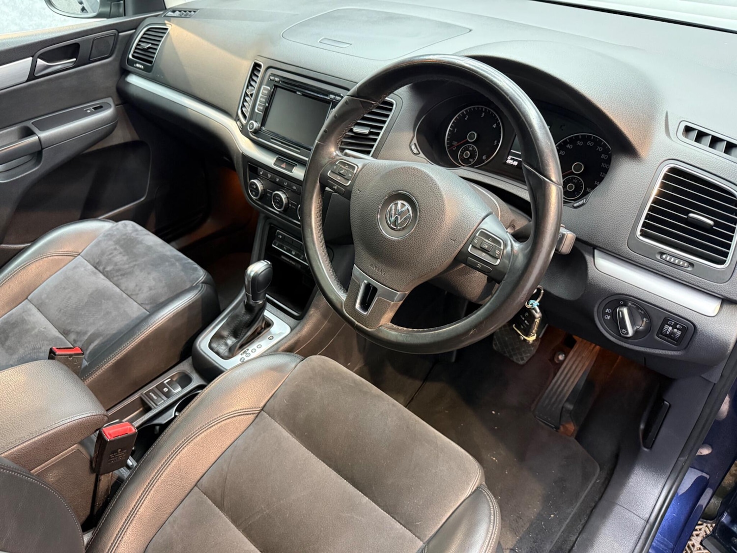 Used Volkswagen Sharan 2013 for sale - 78058270: Photo 2