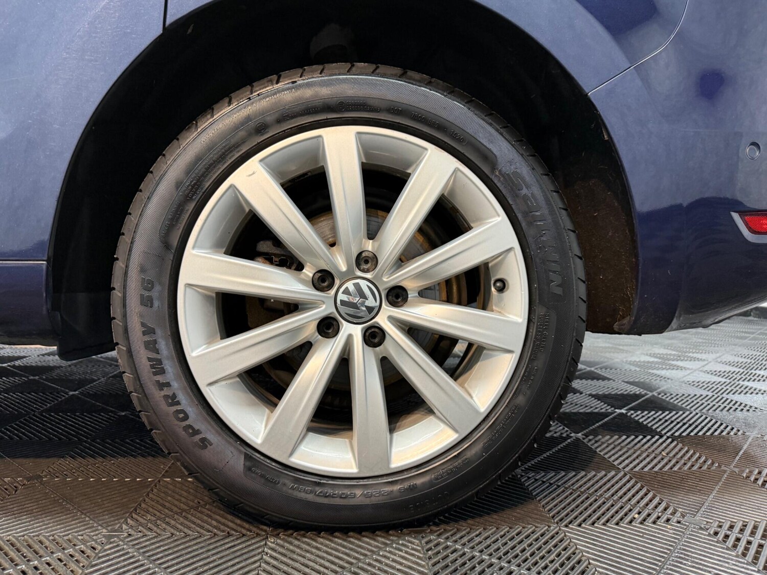 Used Volkswagen Sharan 2013 for sale - 78058270: Photo 27