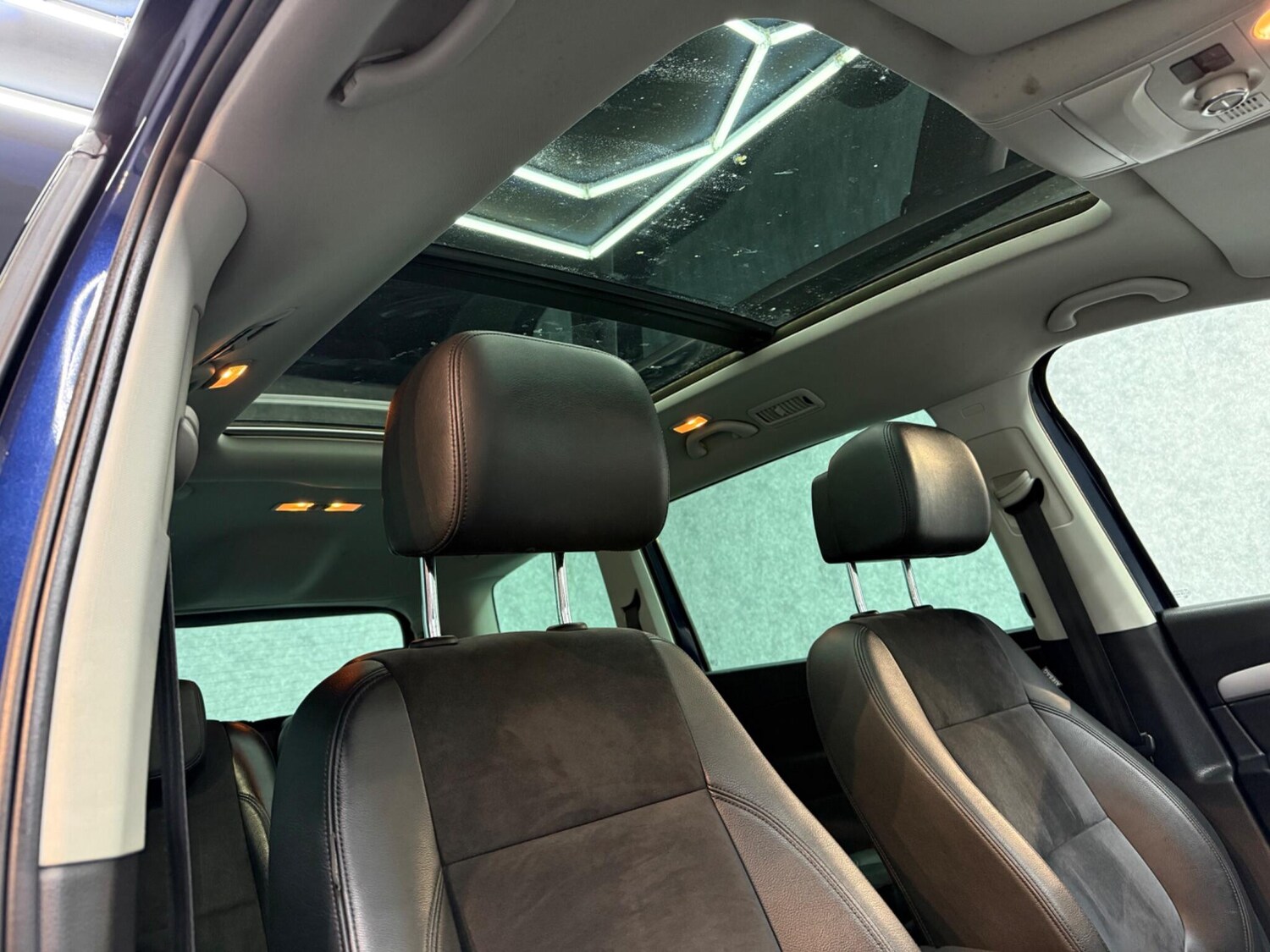 Used Volkswagen Sharan 2013 for sale - 78058270: Photo 8