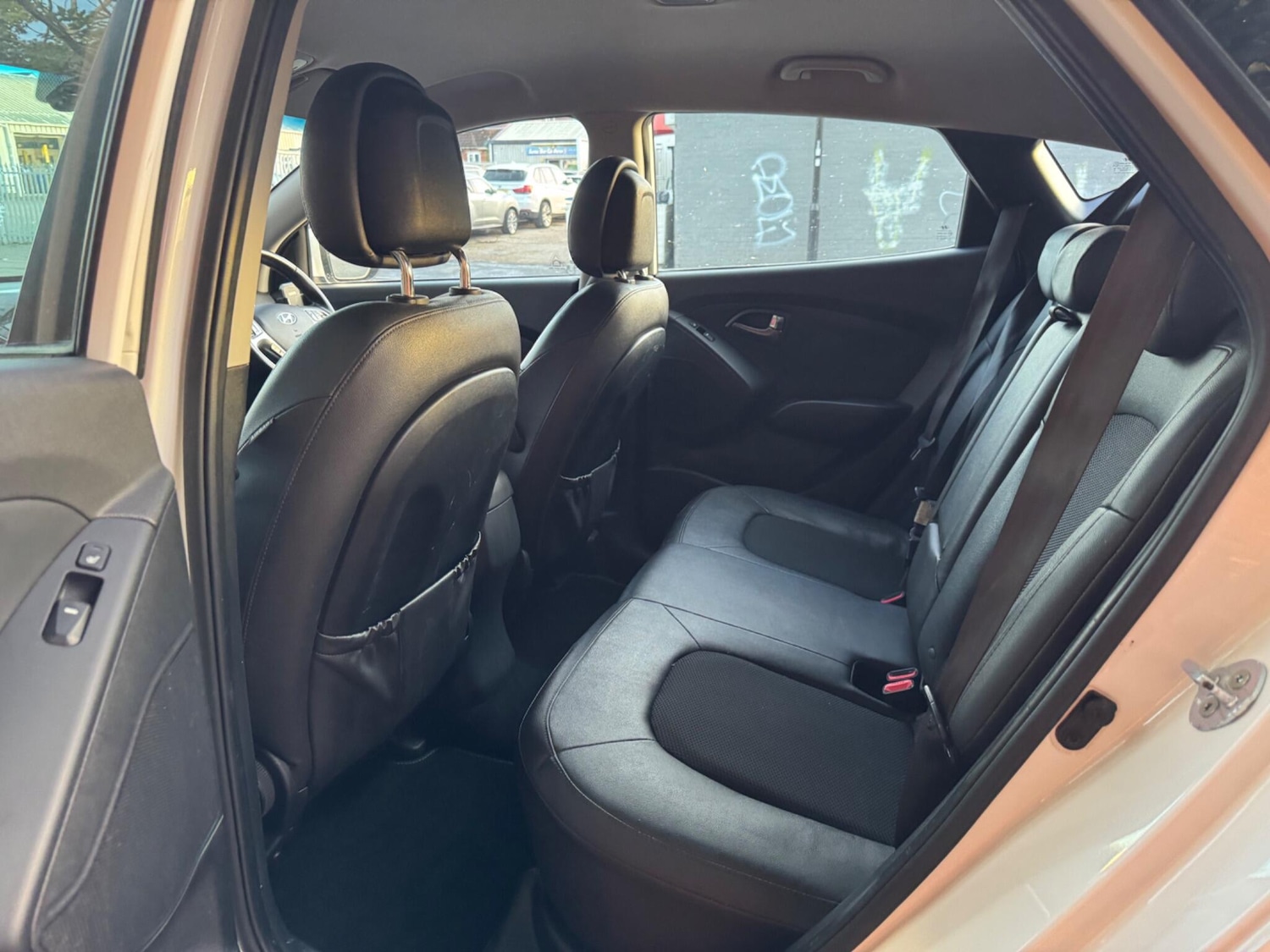 Used Hyundai Ix35 2013 for sale - 76397852: Photo 2