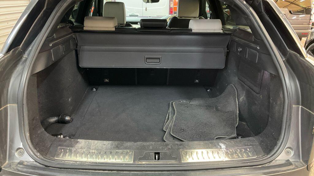 Used Land Rover Range Rover Velar 2017 for sale - 76572163: Photo 12