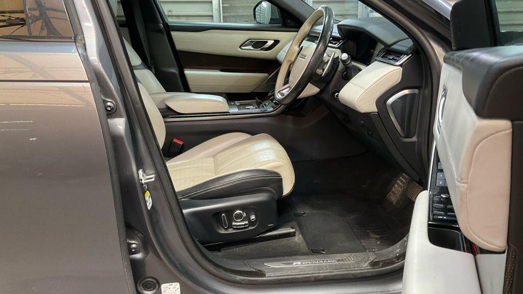 Used Land Rover Range Rover Velar 2017 for sale - 76572163: Photo 2