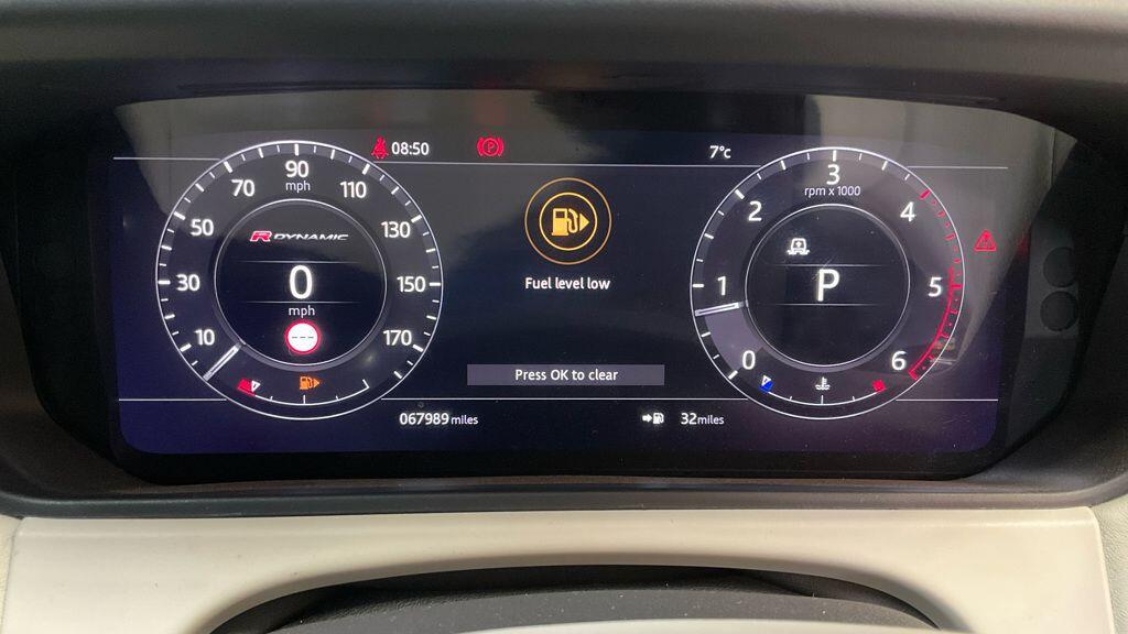 Used Land Rover Range Rover Velar 2017 for sale - 76572163: Photo 6