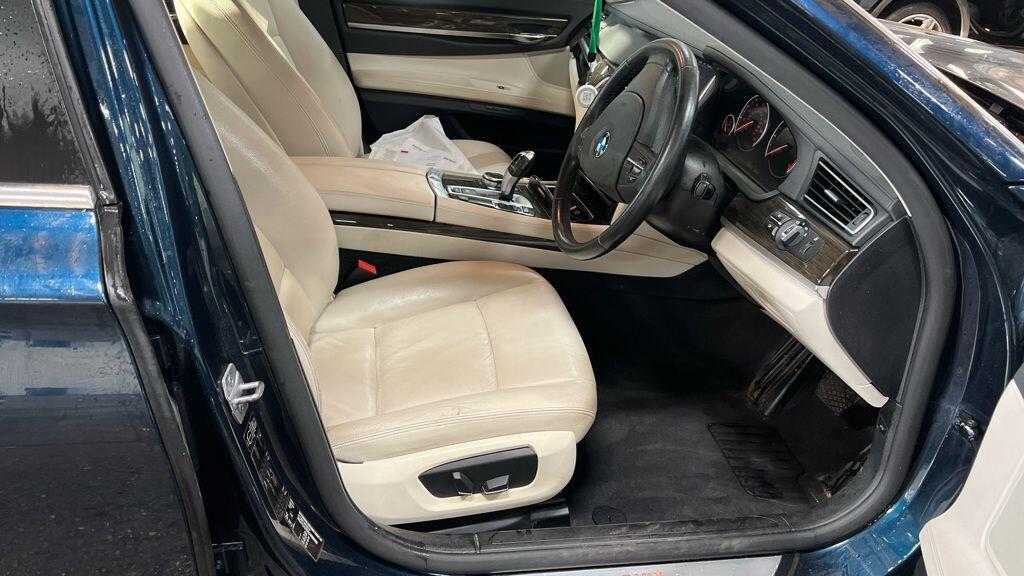 Used BMW 7 Series 2013 for sale - 77050257: Photo 2