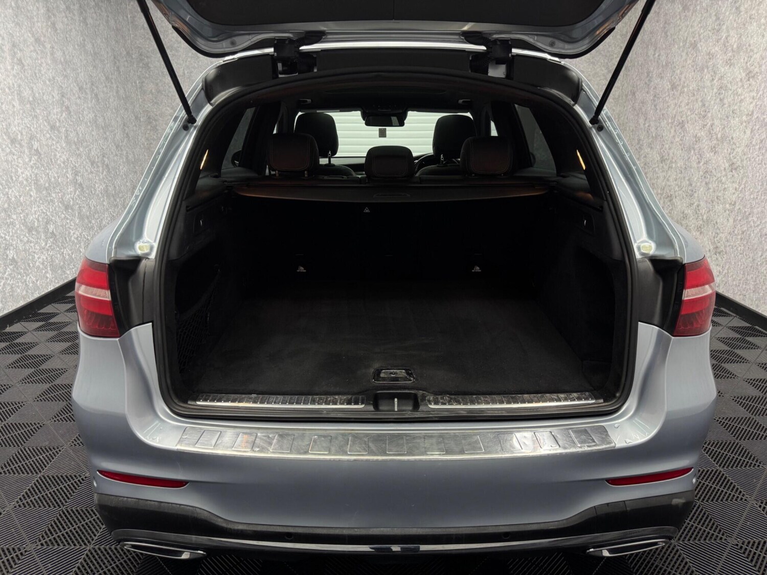 Used Mercedes-Benz GLC 2017 for sale - 75669821: Photo 33