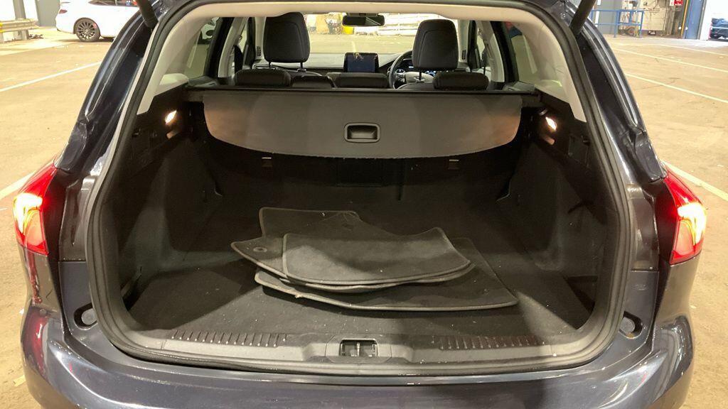 Used Ford Focus 2020 for sale - 76780710: Photo 11