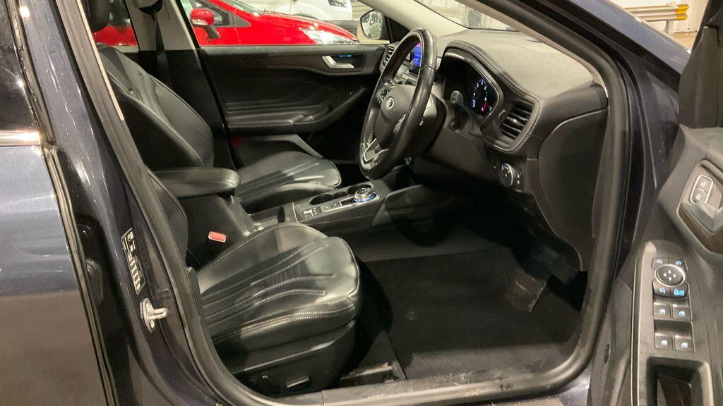 Used Ford Focus 2020 for sale - 76780710: Photo 2