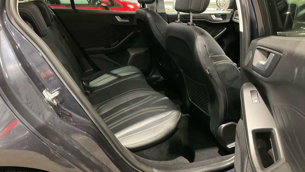 Used Ford Focus 2020 for sale - 76780710: Photo 3