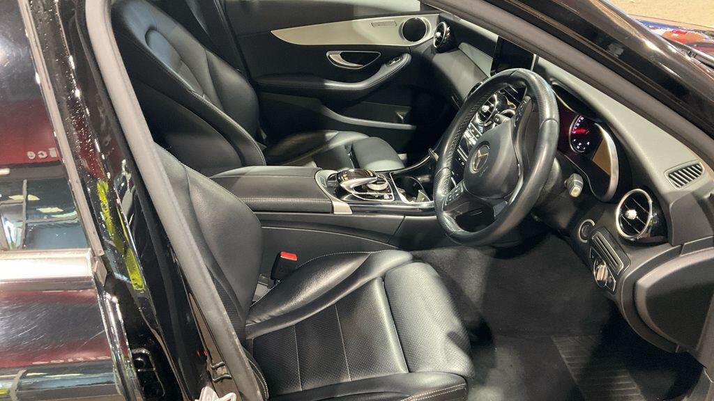 Used Mercedes-Benz C Class 2017 for sale - 77166669: Photo 2