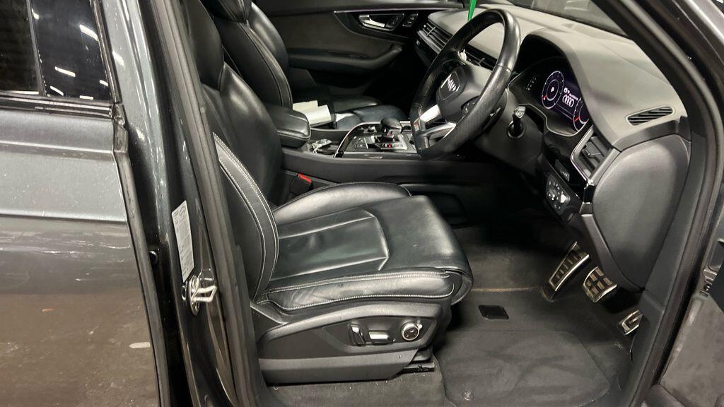 Used Audi Q7 2018 for sale - 77119944: Photo 3