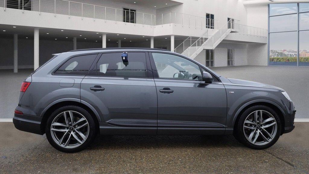 Used Audi Q7 2018 for sale - 77119944: Photo 9