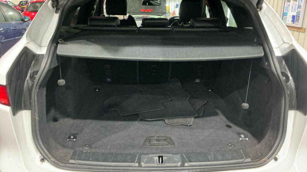 Used Jaguar F-Pace 2017 for sale - 77455503: Photo 11