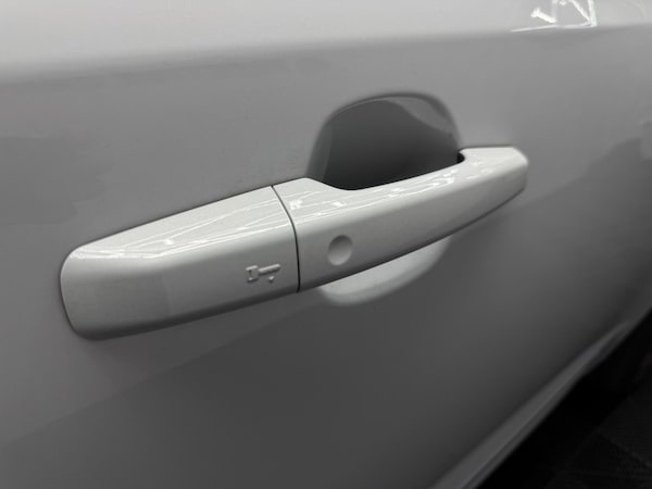 Used Jaguar E-Pace 2020 for sale - 75588524: Photo 30