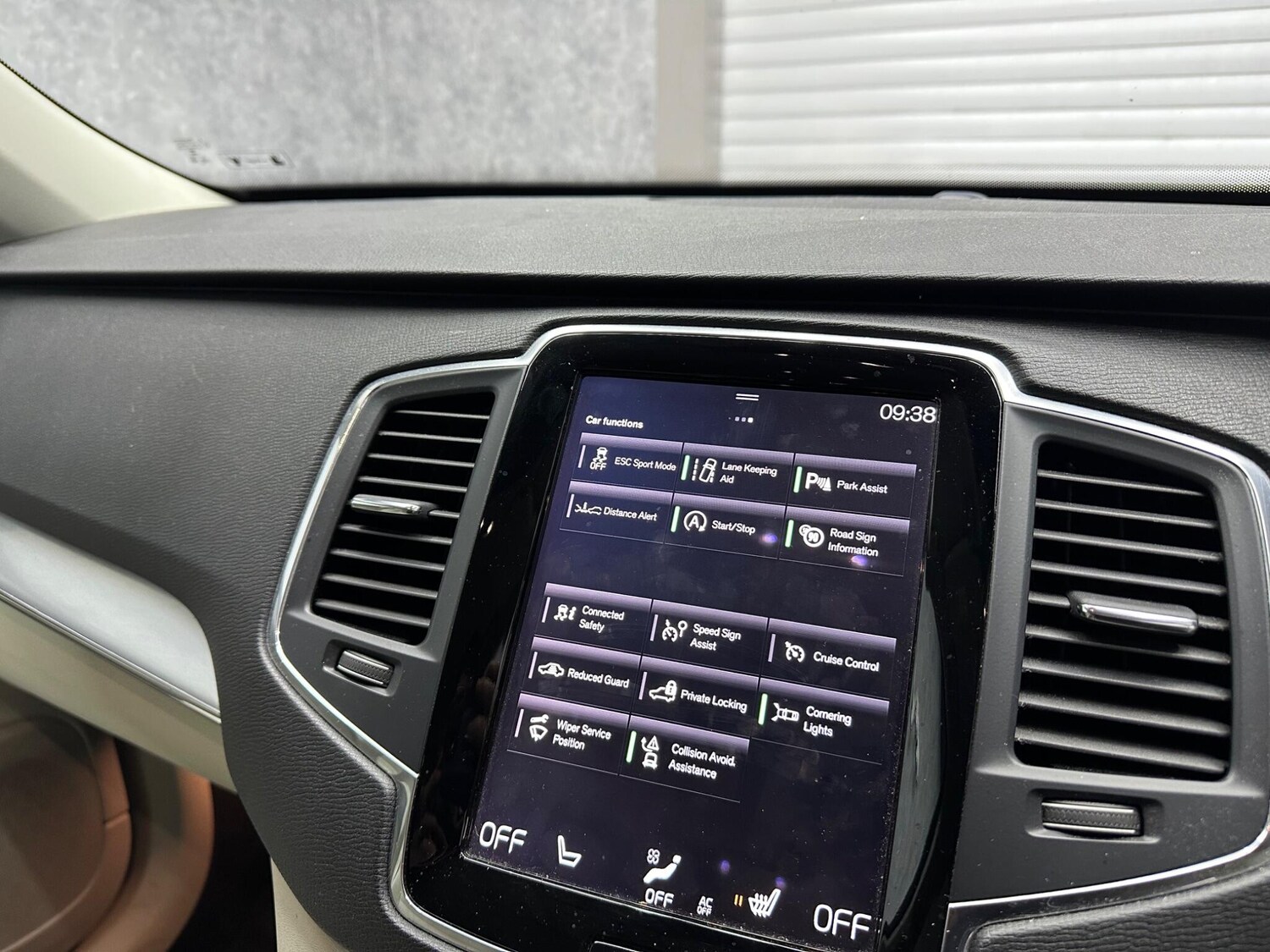 Used Volvo XC90 2017 for sale - 77376675: Photo 29