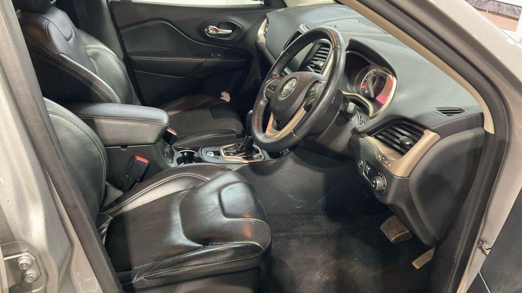 Used Jeep Cherokee 2015 for sale - 76512505: Photo 2