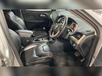 Used Jeep Cherokee 2015 for sale - 76512505: Photo