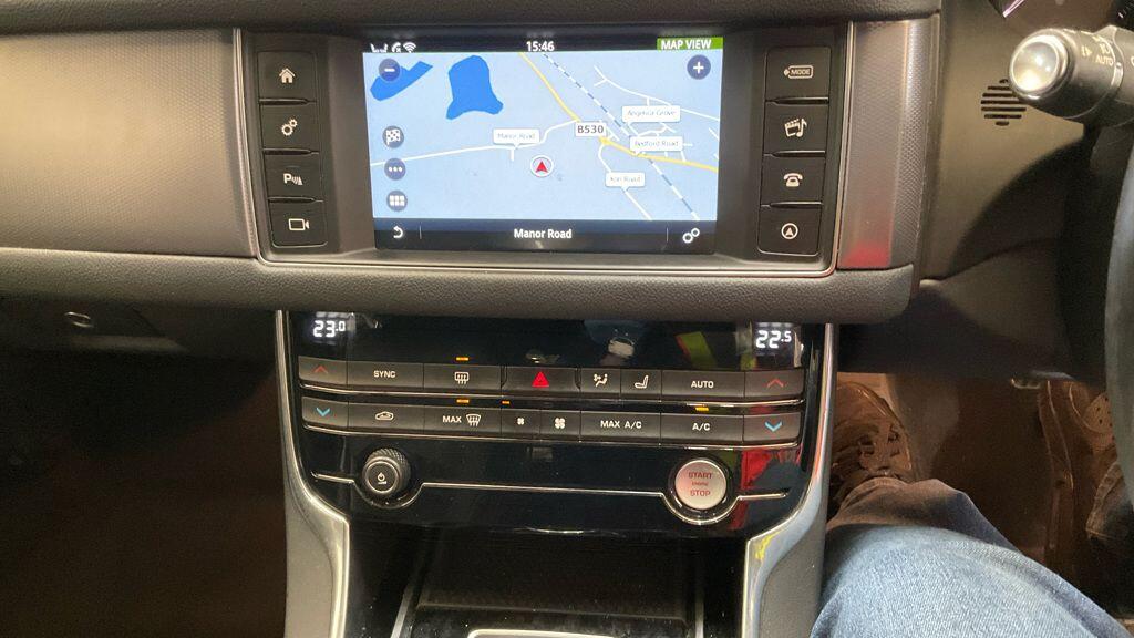 Used Jaguar XF 2016 for sale - 77575039: Photo 5