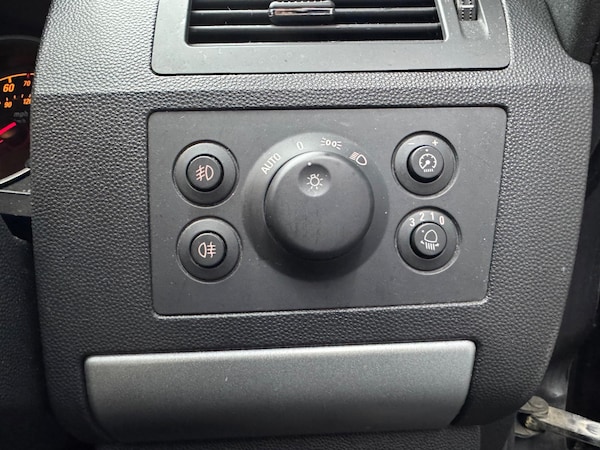 Used Vauxhall Zafira 2011 for sale - 75552171: Photo 11