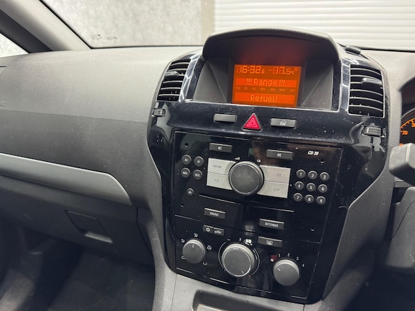 Used Vauxhall Zafira 2011 for sale - 75552171: Photo 6