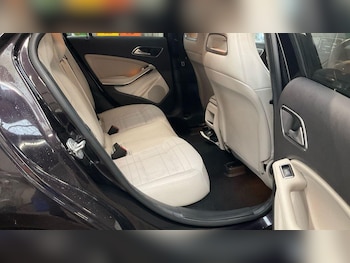 Used Mercedes-Benz A-Class 2015 for sale - 76247050: Photo 3