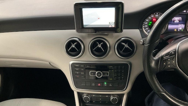 Used Mercedes-Benz A-Class 2015 for sale - 76247050: Photo 5