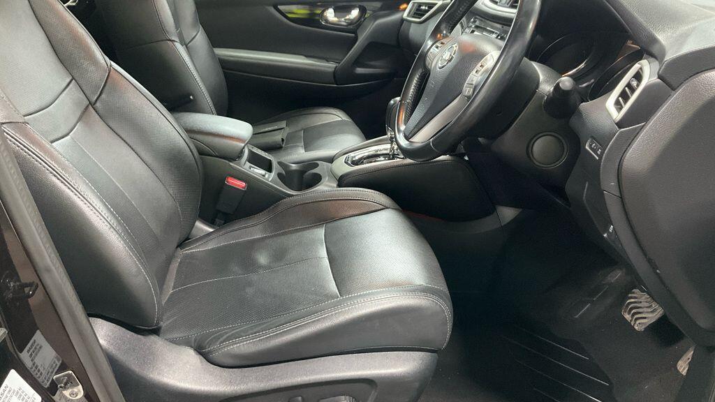 Used Nissan Qashqai 2016 for sale - 77565048: Photo 2