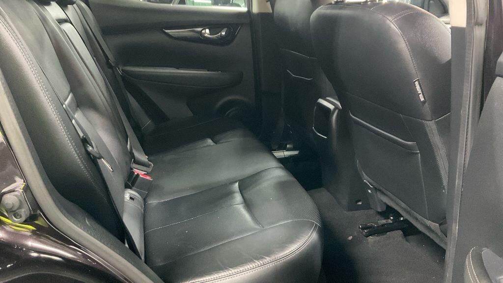 Used Nissan Qashqai 2016 for sale - 77565048: Photo 3