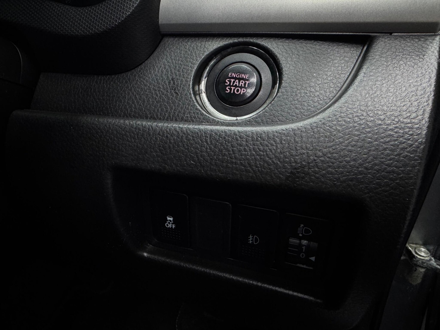 Used Suzuki Swift 2014 for sale - 76059479: Photo 20