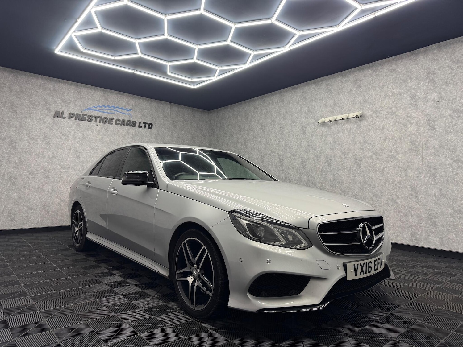 Used Mercedes-Benz E Class 2016 for sale - 76457049: Photo 24