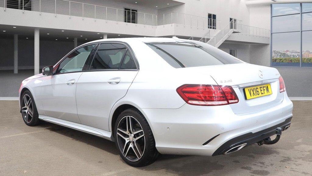 Used Mercedes-Benz E Class 2016 for sale - 76457049: Photo 9
