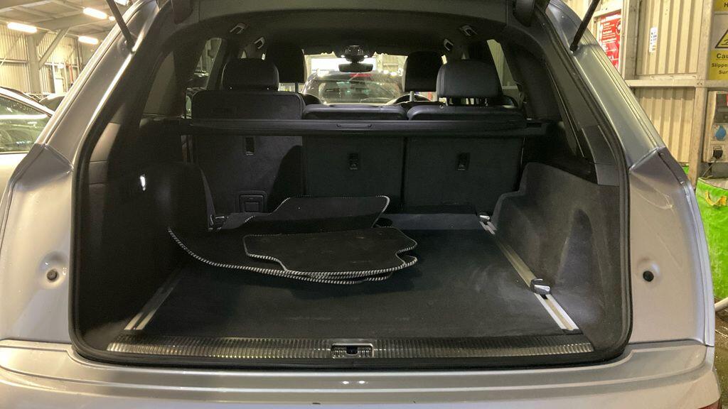 Used Audi Q7 2017 for sale - 77066710: Photo 11